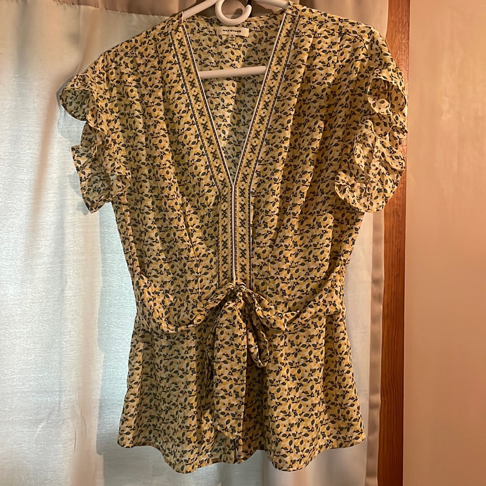 Lemon tie top
